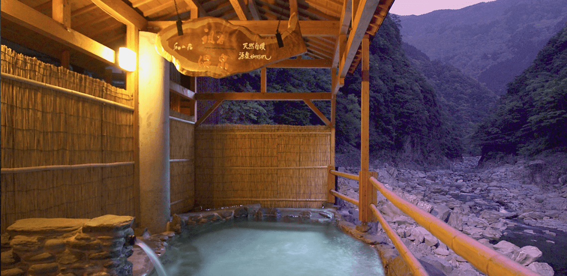 从日本四国谷的谷温泉温泉浴场看