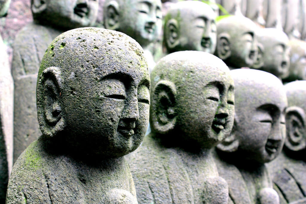 日本镰仓Hasedera寺的纪藏菩萨雕像